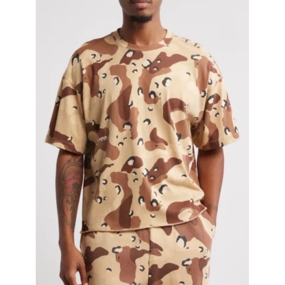 Elwood Mens Core Oversize Crop Cotton T-shirt in Desert Camo Size Small